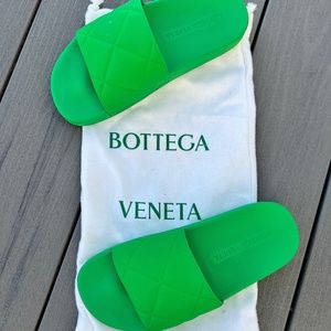 Bottega Veneta Embossed Rubber Pool Slides